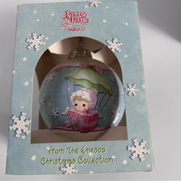 Enesco Precious Moment 2002 glass ball ornament - BABY GIRL’S FIRST CHRISTMAS - Picture 1 of 9